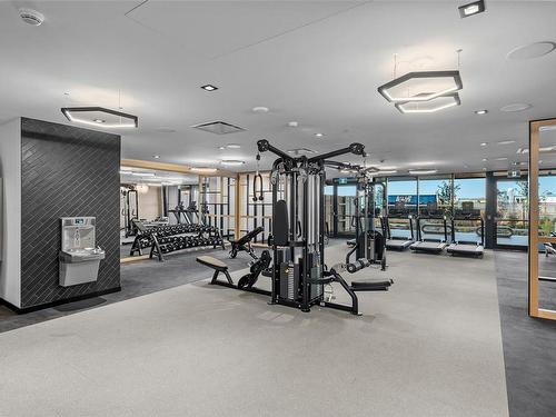 605-363 Tyee Rd, Victoria, BC - Indoor Photo Showing Gym Room