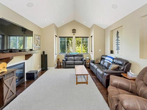 1153 Deerview Pl, Langford, BC - Indoor Photo Showing Living Room With Fireplace