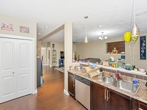 1153 Deerview Pl, Langford, BC - Indoor Photo Showing Kitchen With Double Sink