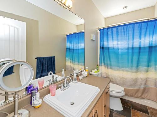 1153 Deerview Pl, Langford, BC - Indoor Photo Showing Bathroom