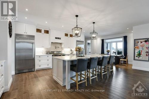 38 Des Spirees Place, Clarence-Rockland, ON - Indoor Photo Showing Kitchen With Upgraded Kitchen