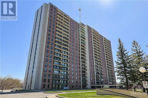 665 Bathgate Drive Unit#907, Ottawa, ON - Outdoor With Balcony With Facade