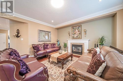 31 Ridgestone Dr, Richmond Hill, ON - Indoor Photo Showing Living Room With Fireplace