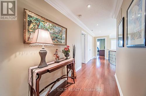 31 Ridgestone Dr, Richmond Hill, ON - Indoor Photo Showing Other Room