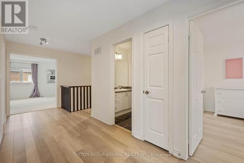 1046 Blackhall Cres, Newmarket, ON - Indoor Photo Showing Other Room