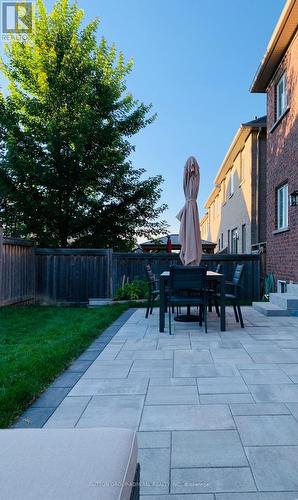 1046 Blackhall Cres, Newmarket, ON - Outdoor