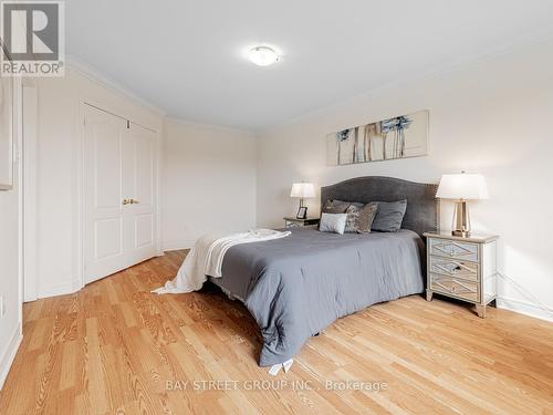 195 Kirkvalley Crescent, Aurora, ON - Indoor Photo Showing Bedroom