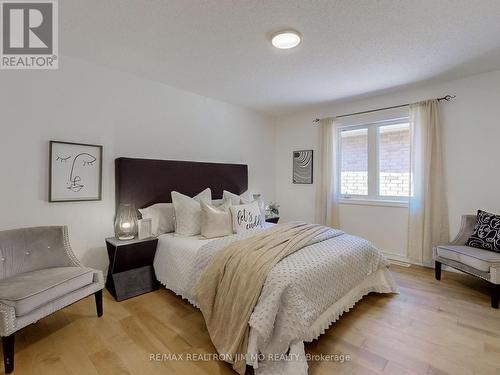 212 Golden Forest Rd, Vaughan, ON - Indoor Photo Showing Bedroom