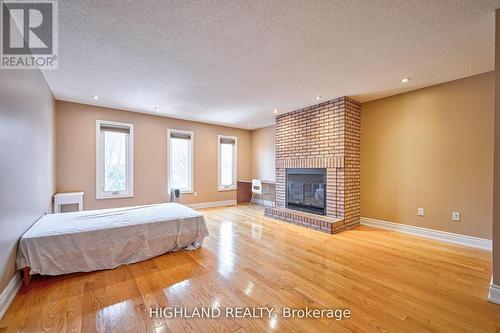 3582 Italia Crescent, Mississauga, ON - Indoor Photo Showing Bedroom With Fireplace