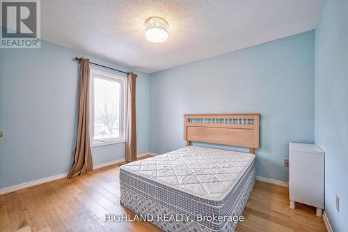 3582 Italia Crescent, Mississauga, ON - Indoor Photo Showing Bedroom