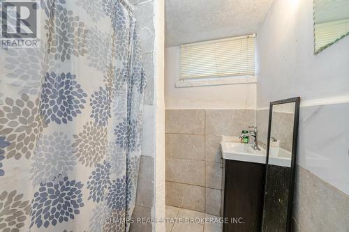 98 Stavely Crescent, Toronto, ON - Indoor Photo Showing Bathroom