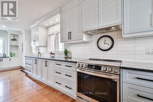 57 Decarie Circ, Toronto, ON - Indoor Photo Showing Kitchen With Upgraded Kitchen