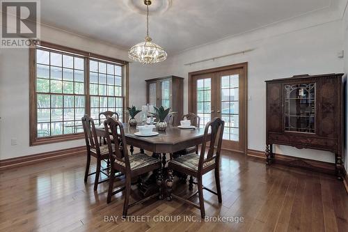 902 Shaver Road, Hamilton, ON - Indoor Photo Showing Dining Room