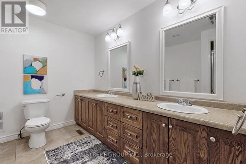 902 Shaver Road, Hamilton, ON - Indoor Photo Showing Bathroom