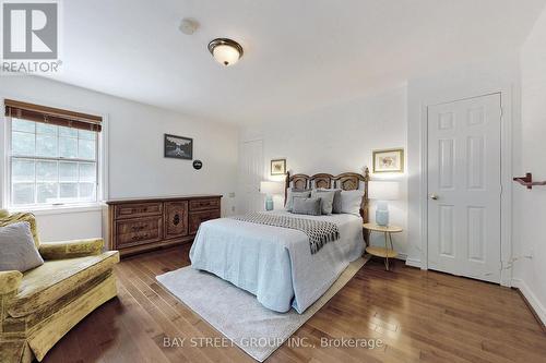 902 Shaver Road, Hamilton, ON - Indoor Photo Showing Bedroom