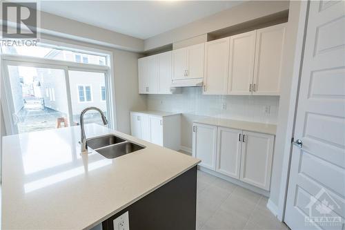 649 Terrier Circle, Richmond, ON - Indoor Photo Showing Kitchen With Double Sink