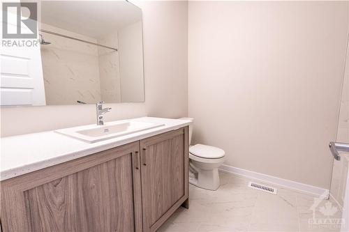 649 Terrier Circle, Richmond, ON - Indoor Photo Showing Bathroom
