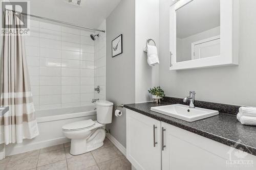 242 Rideau Street Unit#2106, Ottawa, ON - Indoor Photo Showing Bathroom