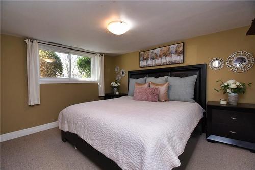 23 Brelus Drive, Dunnville, ON - Indoor Photo Showing Bedroom