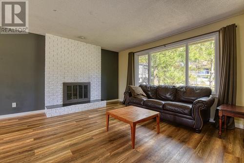 1455 N Twelfth Avenue, Williams Lake, BC - Indoor Photo Showing Living Room With Fireplace