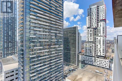 #2002 -290 Adelaide St W, Toronto, ON - Outdoor With Facade