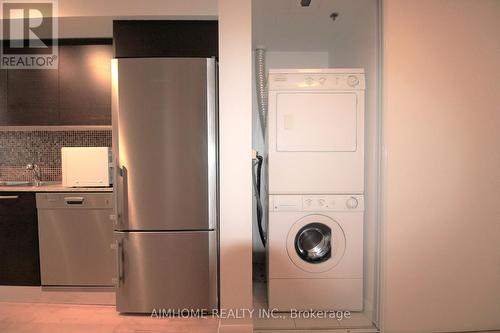 #2208 -375 King St W, Toronto, ON - Indoor Photo Showing Laundry Room