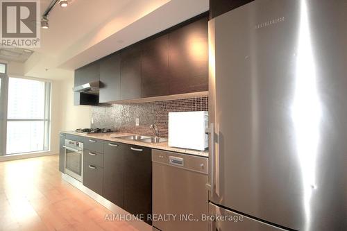 2208 - 375 King Street W, Toronto, ON - Indoor Photo Showing Kitchen With Double Sink With Upgraded Kitchen