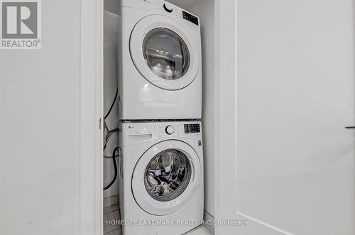 #906 -70 Annie Craig Dr, Toronto, ON - Indoor Photo Showing Laundry Room