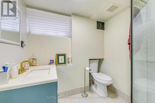 22 Arletta Street, Halton Hills, ON - Indoor Photo Showing Bathroom