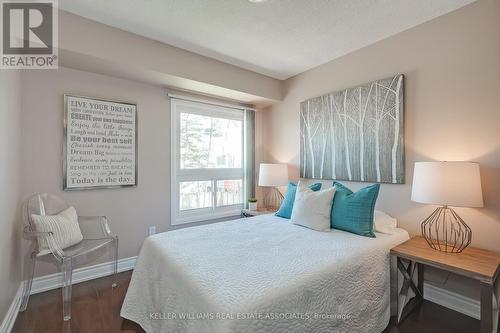 #47 -60 Hanson Rd, Mississauga, ON - Indoor Photo Showing Bedroom