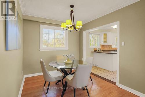 392 Melores Dr, Burlington, ON - Indoor Photo Showing Dining Room