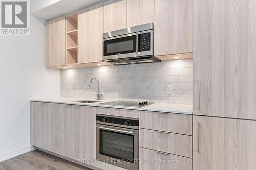 #3003 -50 Ordnance St, Toronto, ON - Indoor Photo Showing Kitchen With Upgraded Kitchen
