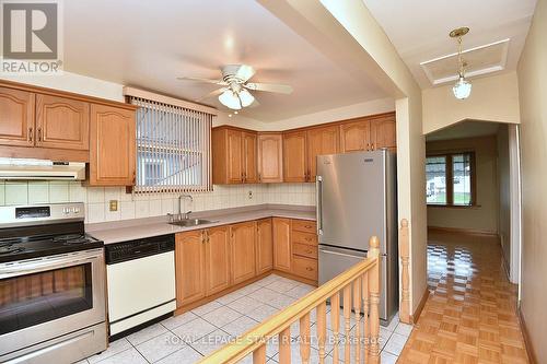 164 East 25Th St, Hamilton, ON - Indoor Photo Showing Kitchen