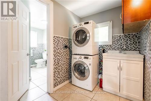 71 Pinelands Ave, Hamilton, ON - Indoor Photo Showing Laundry Room