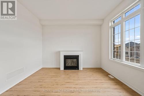 1090 Denton Drive, Cobourg, ON - Indoor Photo Showing Living Room With Fireplace