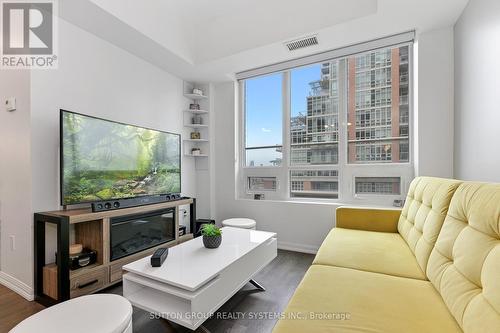 #1116 -75 East Liberty St, Toronto, ON - Indoor Photo Showing Living Room