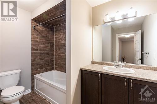 403 Aphelion Crescent, Ottawa, ON - Indoor Photo Showing Bathroom