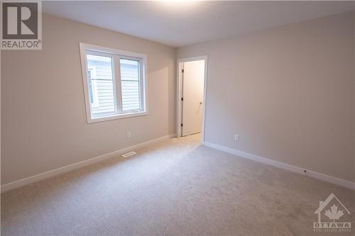 102 Hackamore Crescent, Richmond, ON - Indoor Photo Showing Other Room