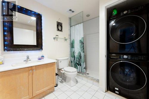 801 - 700 King Street W, Toronto, ON - Indoor Photo Showing Laundry Room