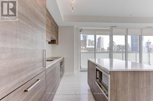 #1804 -200 Bloor St W, Toronto, ON - Indoor Photo Showing Kitchen With Upgraded Kitchen