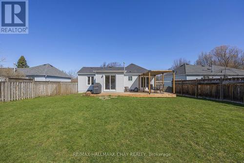 32 Michael St, Essa, ON - Outdoor With Backyard