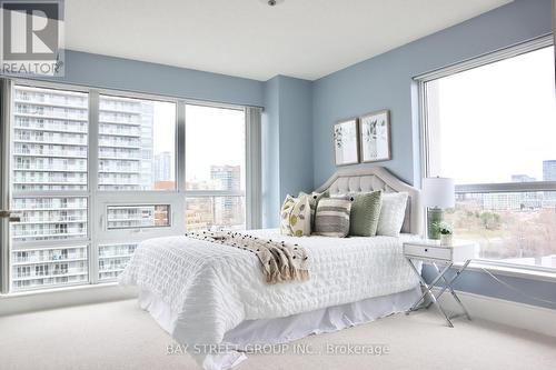801 - 30 Herons Hill Way, Toronto, ON - Indoor Photo Showing Bedroom