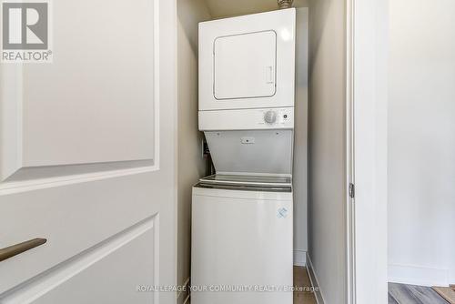 #2 -3 Bond Cres, Richmond Hill, ON - Indoor Photo Showing Laundry Room