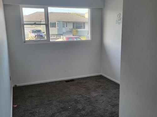 259 Chestnut Ave, Kamloops, BC - Indoor Photo Showing Other Room