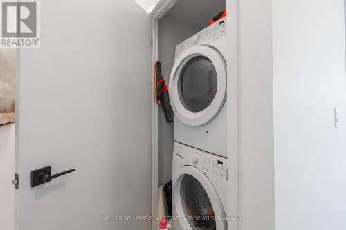 311 - 360 Square One Drive E, Mississauga, ON - Indoor Photo Showing Laundry Room