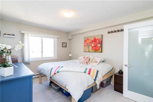 317 494 Beliveau Road, Winnipeg, MB - Indoor Photo Showing Bedroom
