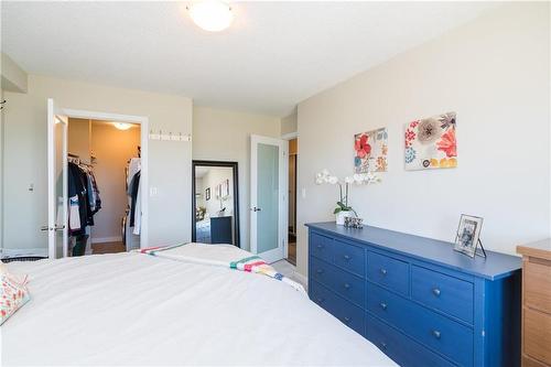 317 494 Beliveau Road, Winnipeg, MB - Indoor Photo Showing Bedroom