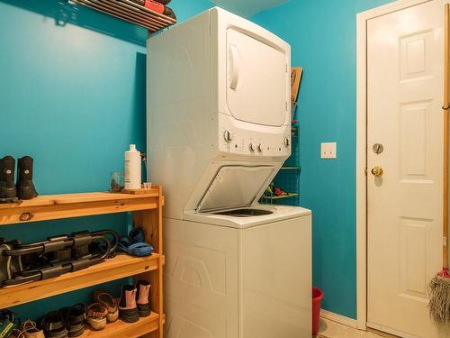 2217 Forbes St, Victoria, BC - Indoor Photo Showing Laundry Room