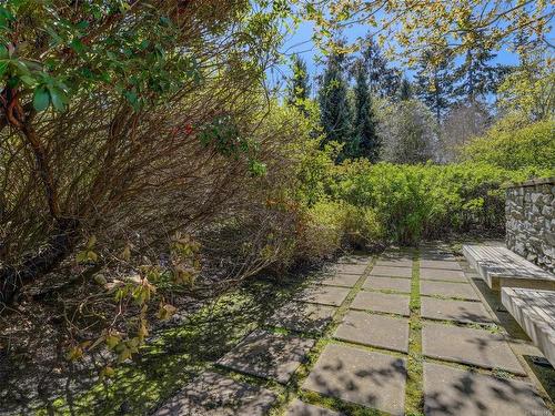 202-4394 West Saanich Rd, Saanich, BC - Outdoor With View