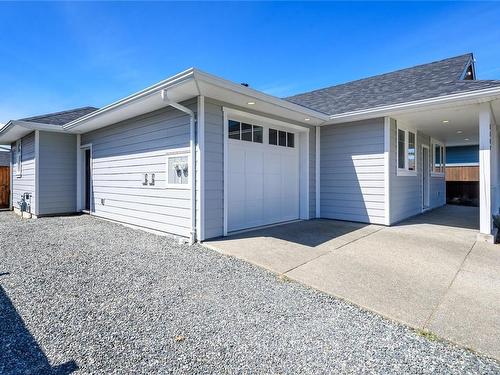 3307 Eleventh St, Cumberland, BC - Outdoor With Exterior